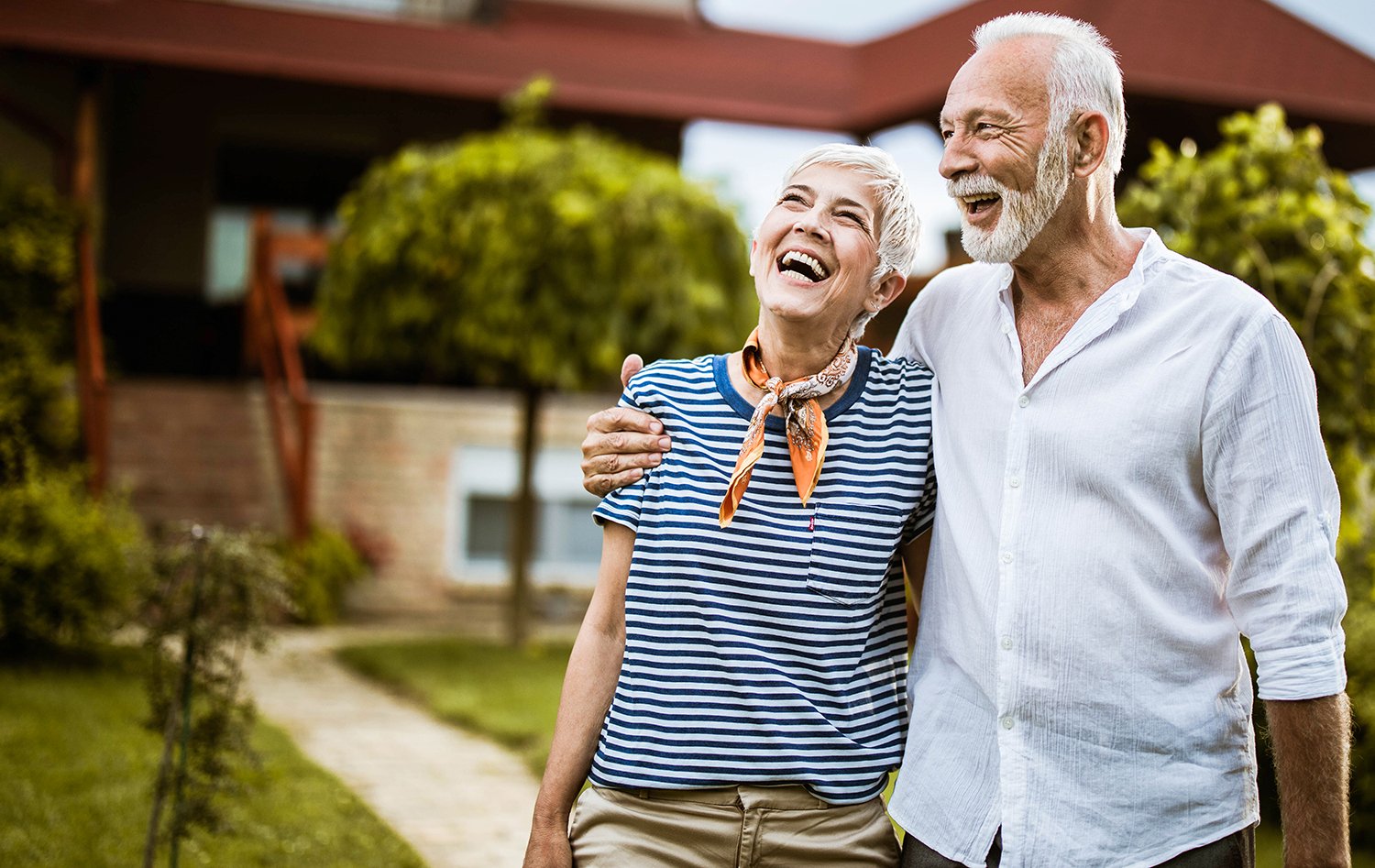 HappyCoupleAboutHeaderImage